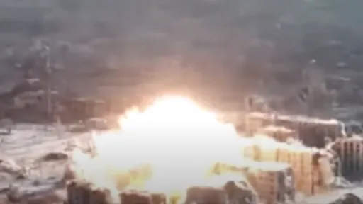 「炸彈之父」威力驚人!夷平市鎮影片曝光