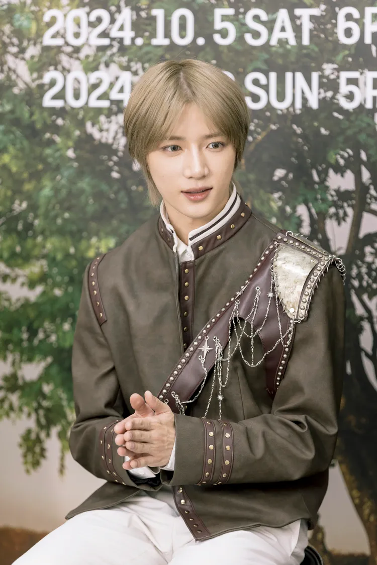 杋圭透露搭飛機時，一上機就是睡覺。遠雄創藝提供