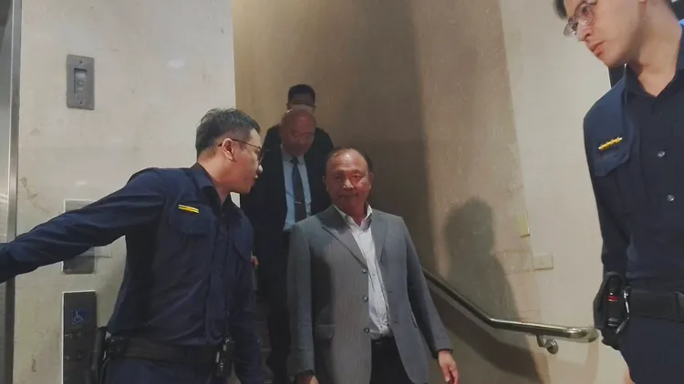 中央畜產會前董事長林聰賢今天到北檢說明。張欽攝