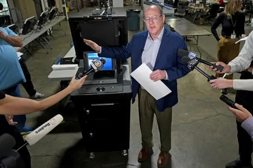 美大選衝刺|不是公民還投票?中國學生在美被控罪