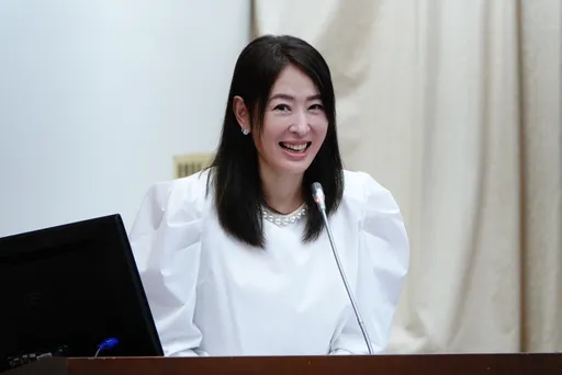 賈永婕幫101國慶煙火打95分!郭國文承諾協調公股銀行贊助