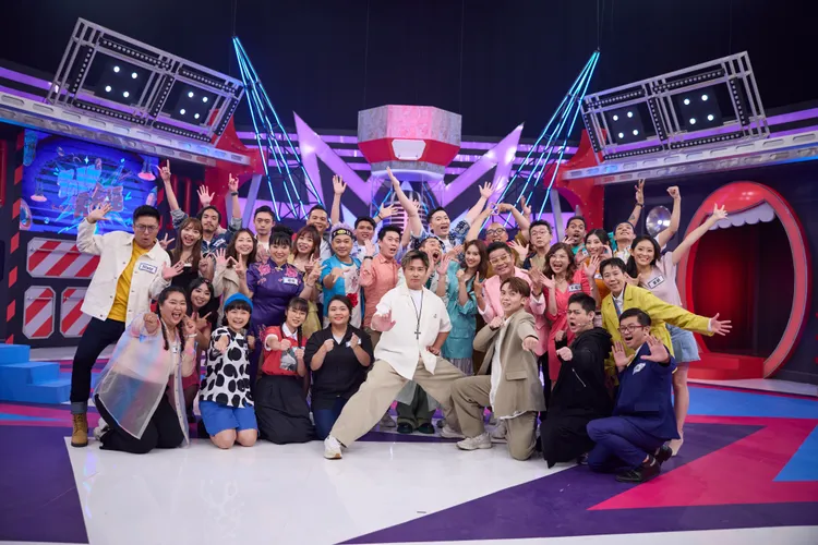 浩子聽聞《Talk Talk秀台語》好成績超激動。公視台語台提供）