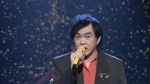 康康舊時長髮嫩照曝光! 重現出道主打歌爆當年錄音師是周杰倫