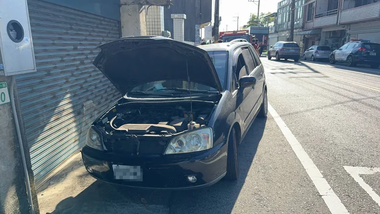拋錨車。大園警分局提供