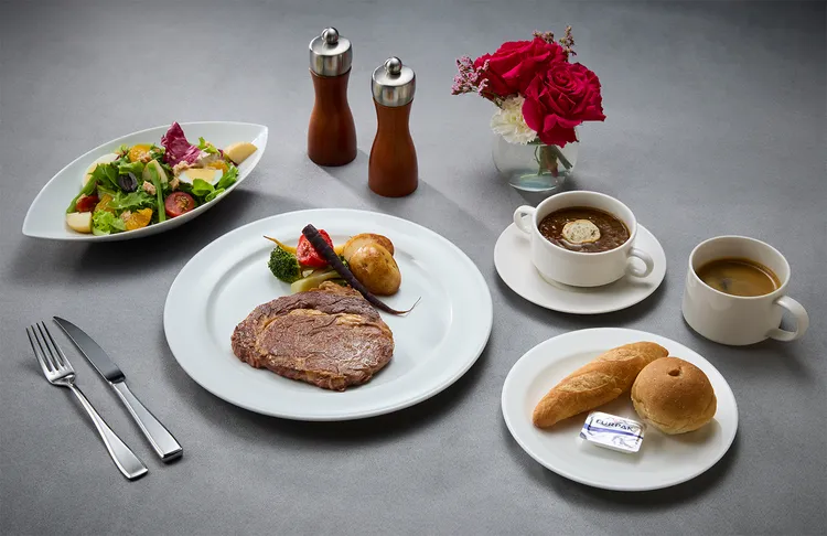 憑單張券可選擇The Chapter Café「無國界旅人套餐」(76折價值1298元)。業者提供