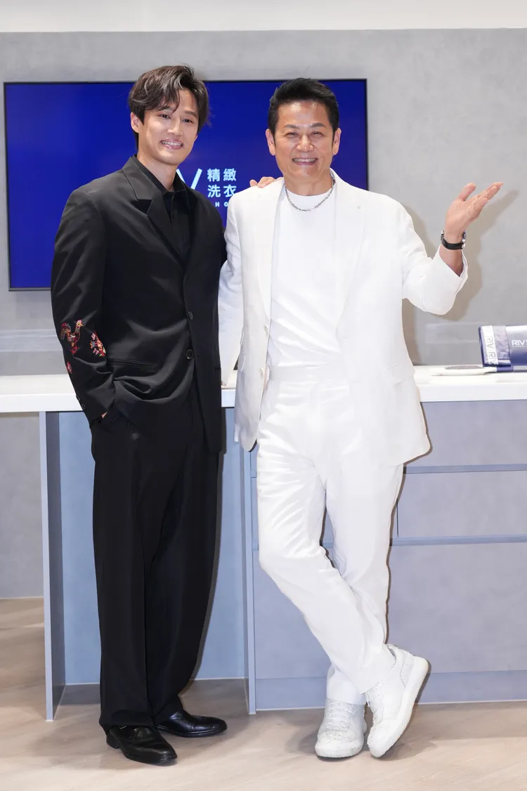 徐乃麟（右）希望徐新洋能讓他早點抱孫。彭欣偉攝