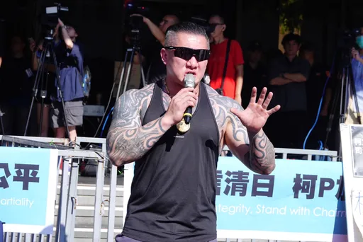 館長挺柯「大賺7位數」9月斗內奪冠 網諷:小草經濟學