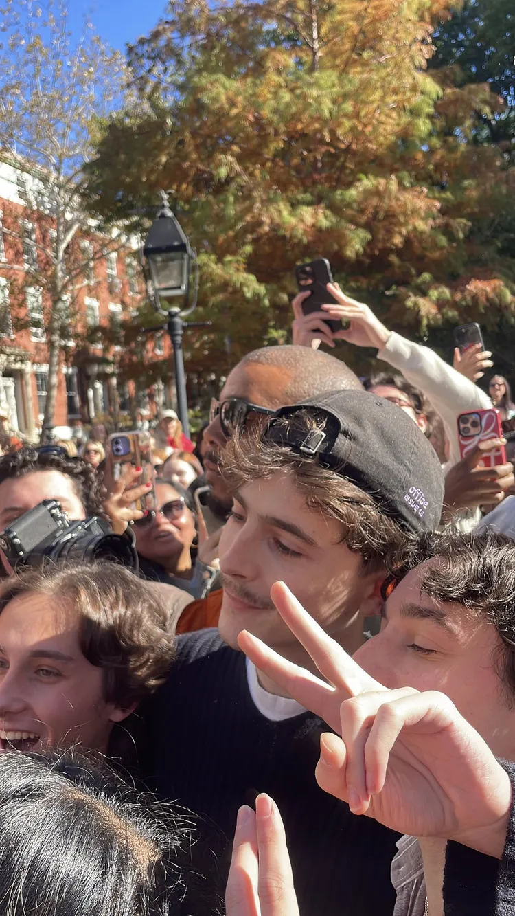 甜茶與現場粉絲合照。翻攝X@itweetabttv