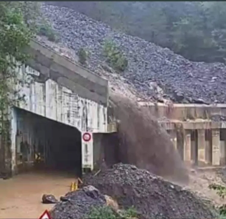 中橫土石流畫面。取自今日花蓮粉專