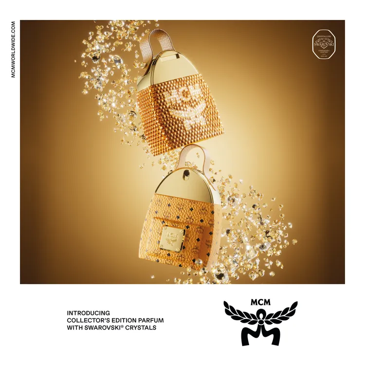 MCM攜手施華洛世奇，打造鑲嵌1100顆水晶的經典背包香精。品牌提供