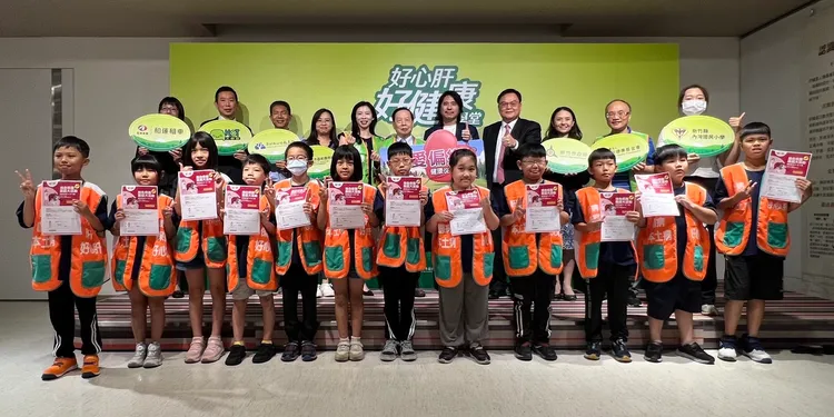 和運租車提供免費接駁服務，邀請內灣國小師生至臺北參加記者會暨「好健康小學堂」的實體課程，豐富偏鄉學童的學習體驗。業者提供