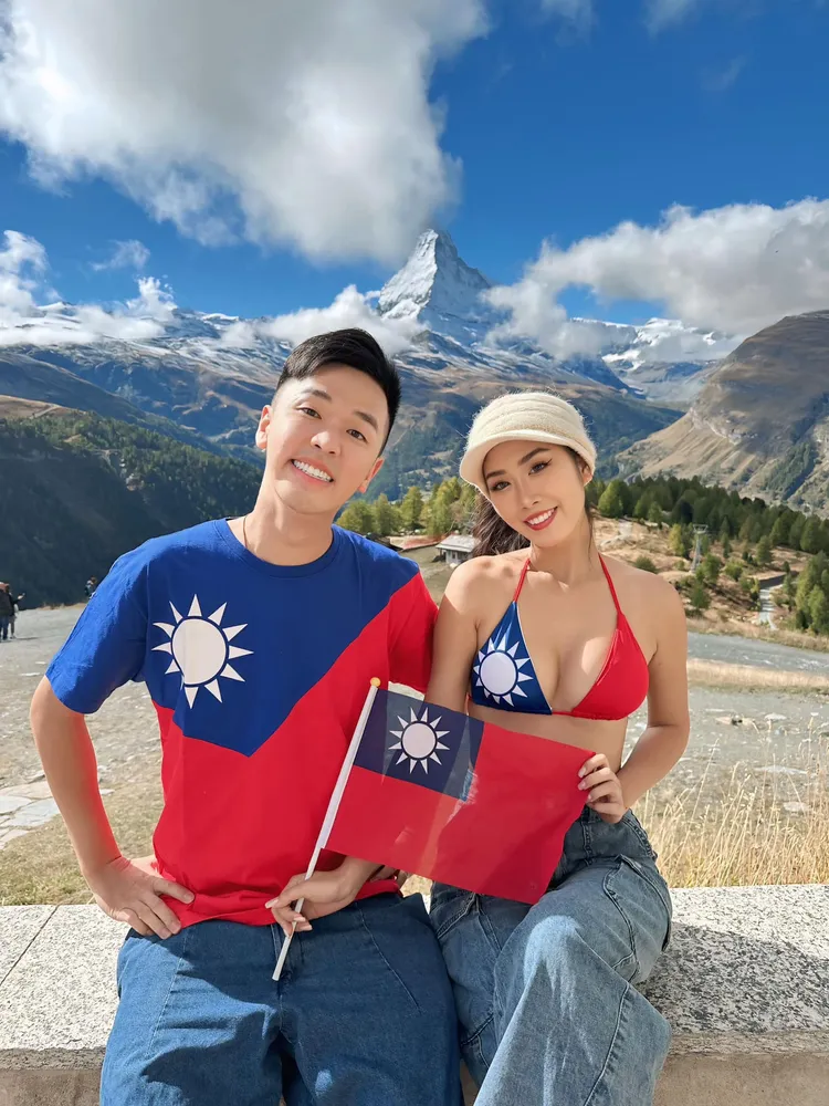 夫妻倆在瑞士馬特洪峰留念合影。翻攝香蕉王俊傑臉書