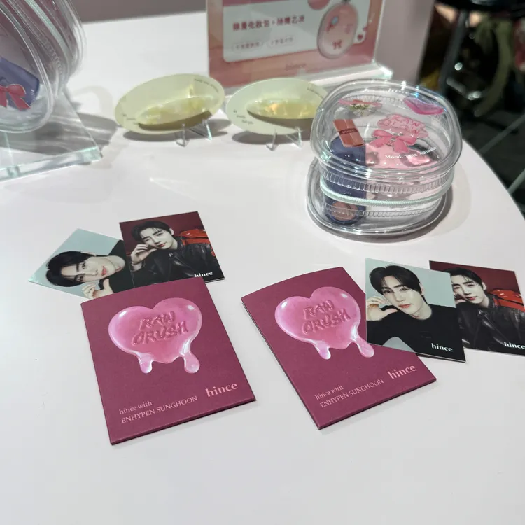 代言人ENHYPEN朴成訓限量小卡組。張家玲攝