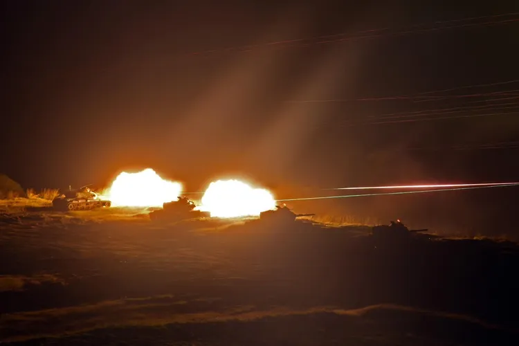 2024國軍鎮江操演，M60A3戰車對海壓制射擊。國防部發言人臉書