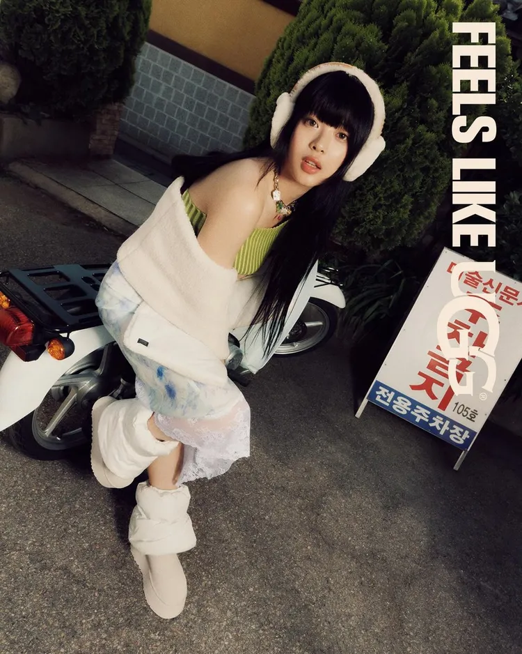 NewJeans Hanni穿上UGG Classic Mini Dipper Puffer。翻攝ugg_korea IG