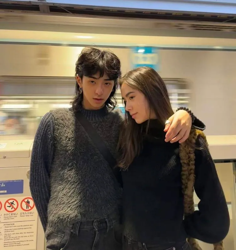 林奕嵐（右）和小哈利是摯友。翻攝自林奕嵐IG