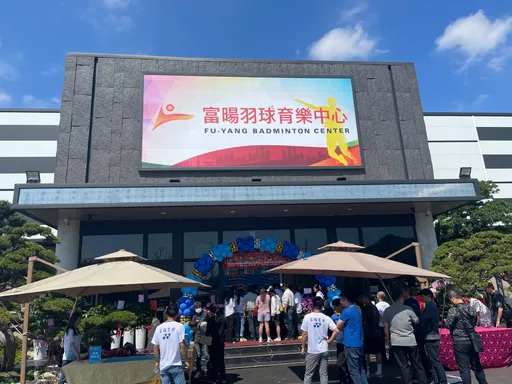 比照奧運場館!桃園這羽球旗艦館擁22面球場 還有五星級浴室盥洗
