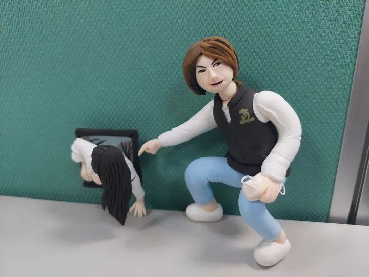 網友用輕黏土捏出「宋瑋莉勘災」模樣。當事人授權提供