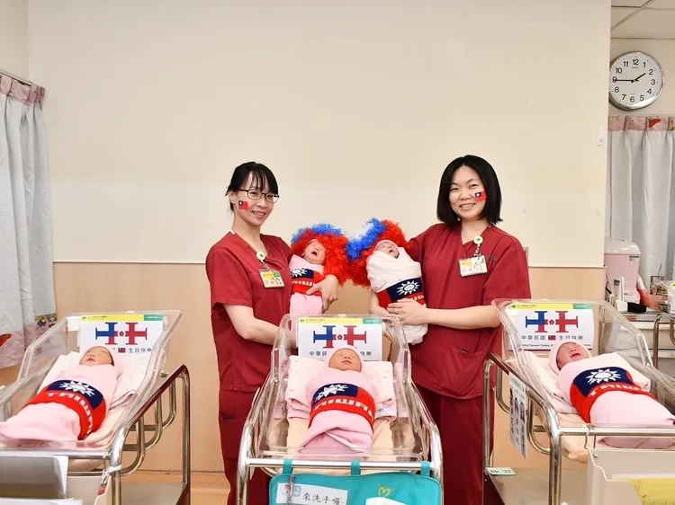 新竹國泰醫院誕生三位國慶寶寶。新竹國泰醫院提供
