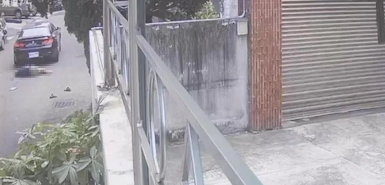 白男撞到人後未停車，還將他輾過肇事逃逸，造成被害人送醫不治。民眾提供