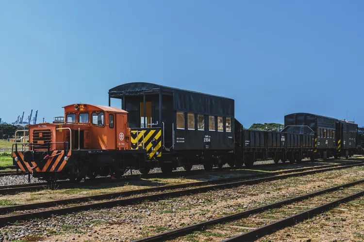 「哈瑪星號」將在11月30日起正式啟程營運。文化局提供