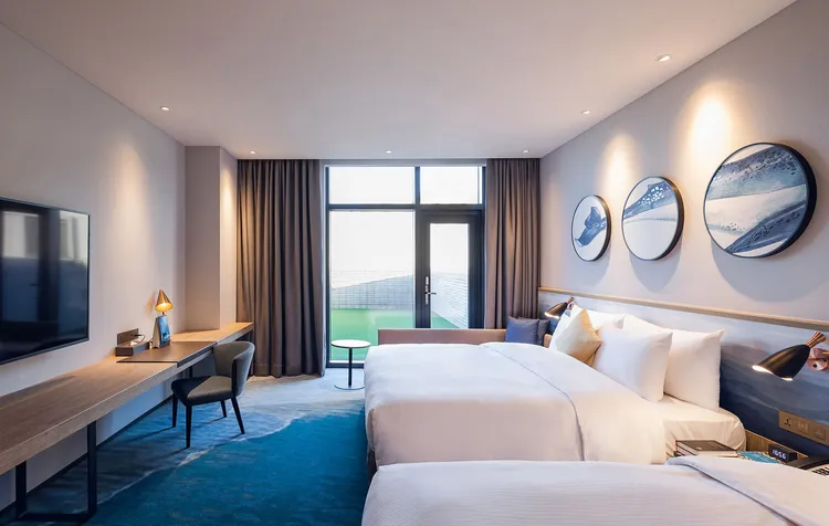 國泰飯店觀光事業ITF線上旅展開跑，全台和逸飯店聯合住宿券買10送1。業者提供