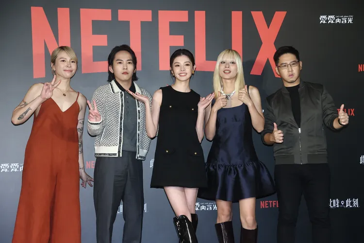 巫建和（左二起）和詹子萱、陳泳希與主創團隊一起出席入圍記者會。攝影中心攝影
