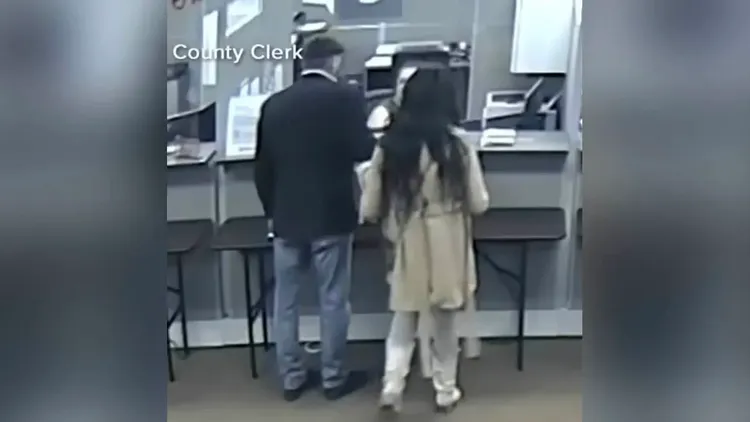 羅德里格斯夫婦出現在佛州一間法庭。翻攝自《紐約郵報》
