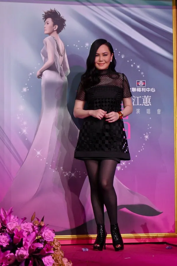 江蕙過往曾多次穿上設計師林莉打造的服裝。品牌提供