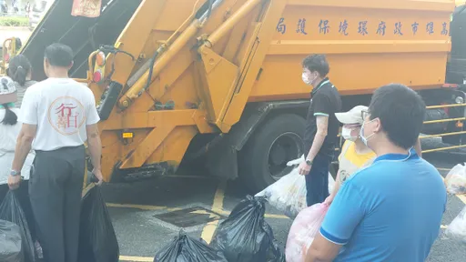 山陀兒龜步!家中垃圾囤積好困擾 高雄今12至18時隨車收運