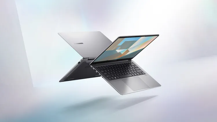 ASUS ExpertBook P5有灰色與銀色兩種顏色選擇。華碩提供