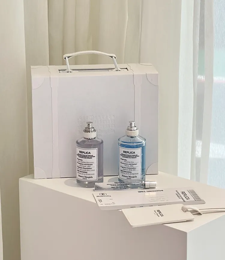 Maison Margiela 限量旅行香氛禮盒，包含30ml慵懶週末淡香水、30ml航行物語淡香水、任選一款10ml Replica系列淡香水，6000元。品牌提供
