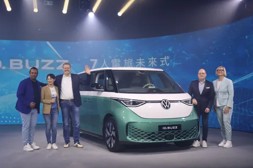 福斯商旅七人座電旅ID. Buzz Pro S上市 單色239.8萬元、限量雙色248.6萬元