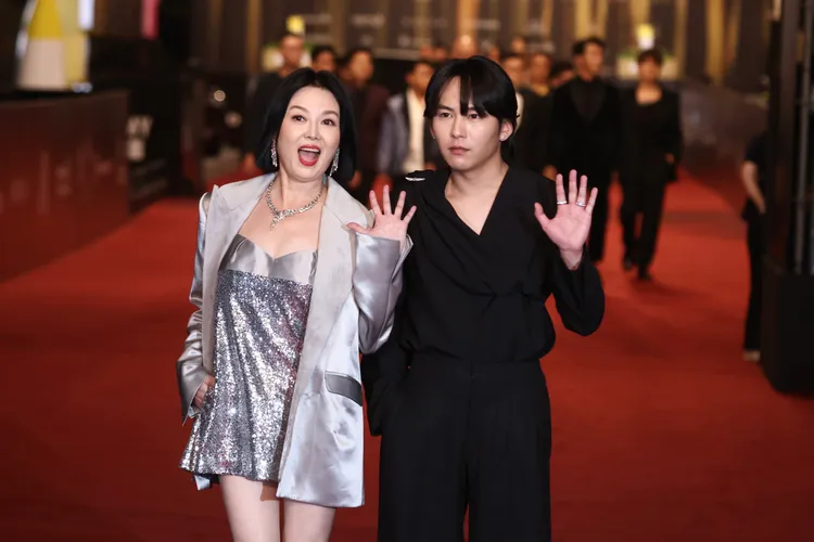 苗可麗（左）、巫建和。彭欣偉攝