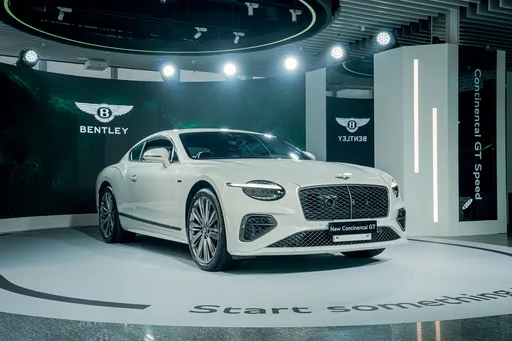 Bentley第4代Continental GT发表上市 双车型售价1780万元起