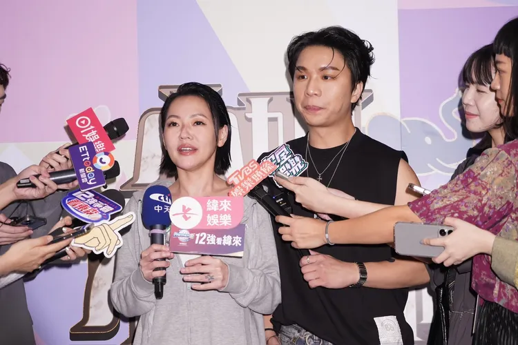 小S和派翠克一同出席慶功宴。攝影中心攝