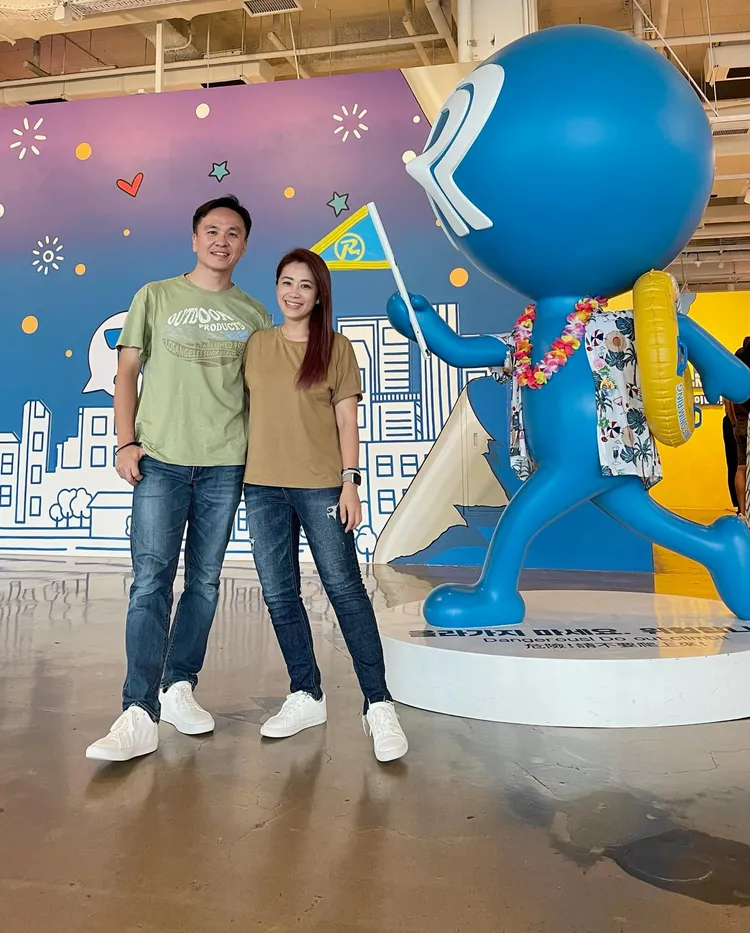 柯以柔（右）和男友被網友誇登對。翻攝Jo先生的下班日常臉書