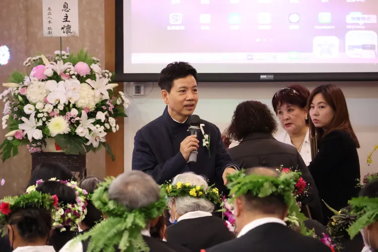 陳凱倫主持追思會。莊宗達攝