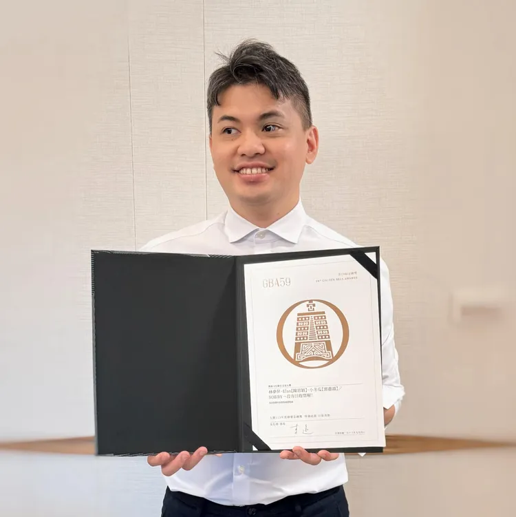 殯葬業二代小冬瓜。翻攝自小冬瓜臉書