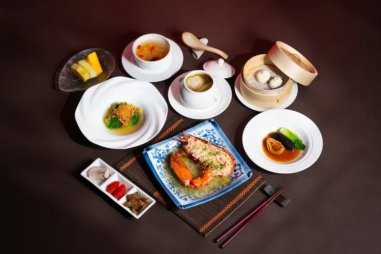 上海醉月樓《週一至週五豪華海鮮雙人套餐》原價5280元，現享7折優惠價3680元。業者提供