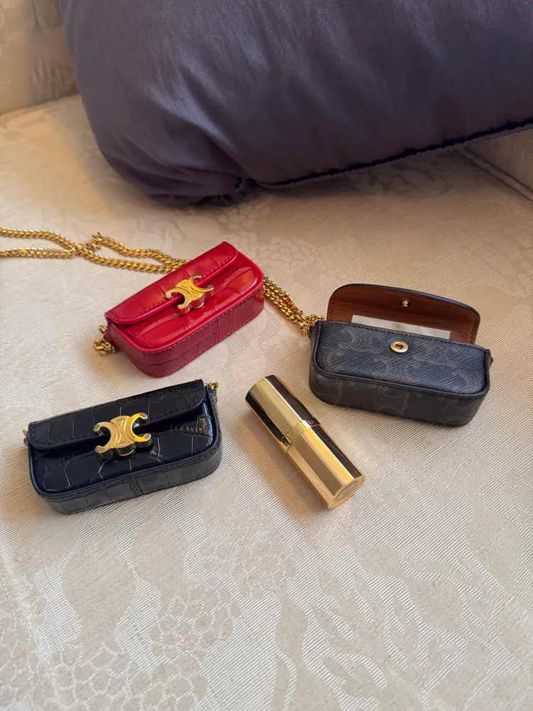 唇膏小背袋。張家玲攝