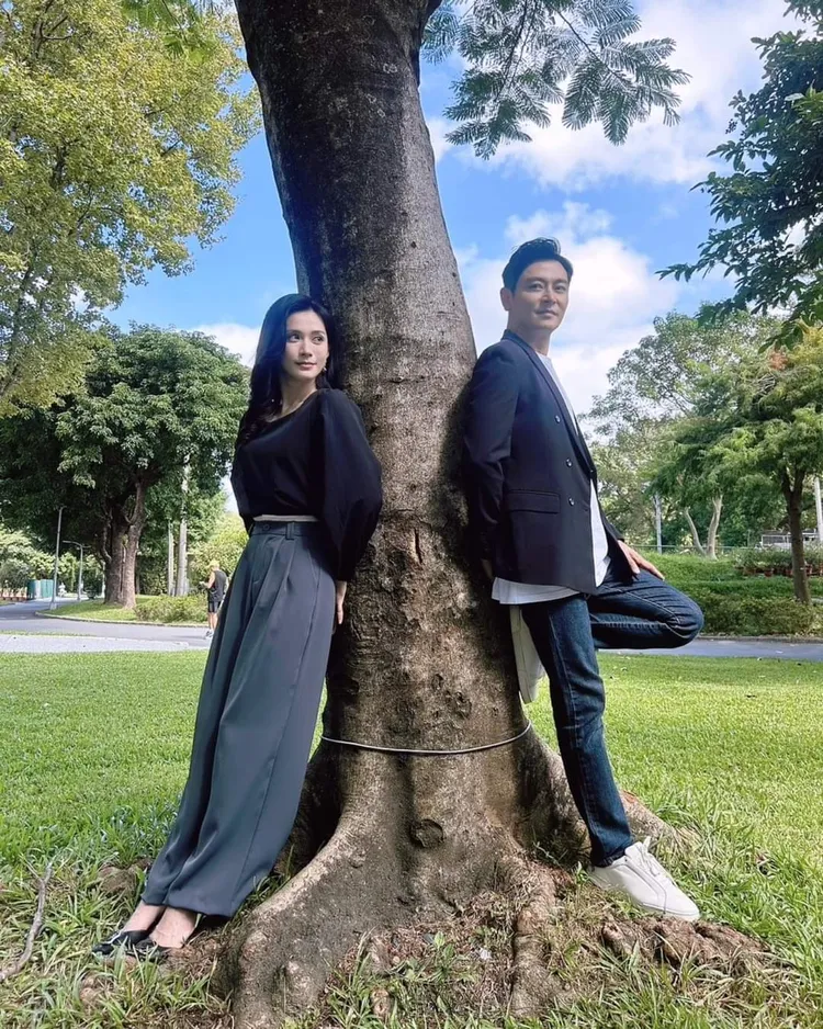 許鈞鈞（左）與陳冠霖戲裡有感情線，但她已領便當。翻攝自許鈞鈞臉書