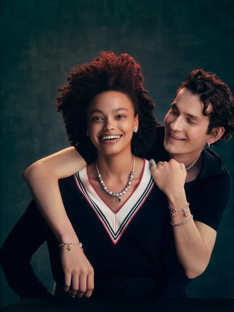 PANDORA推出充滿魔幻氛圍的萬聖節系列聯名飾品。品牌提供