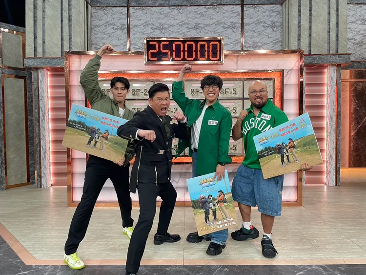 李玉璽（左起）、曾國城、盧廣仲、與美麗本人錄《全民星攻略》宣傳。東森綜合台提供