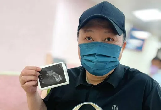 恭喜趙正平成新手爸爸　「男寶啦，快生惹」