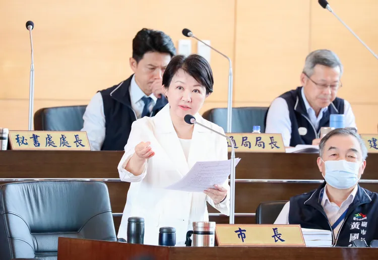 針對綠營要求對中央總預算被退回表態，盧秀燕說，兩院院長都很有智慧，也釋出善意會妥善解決。市府提供