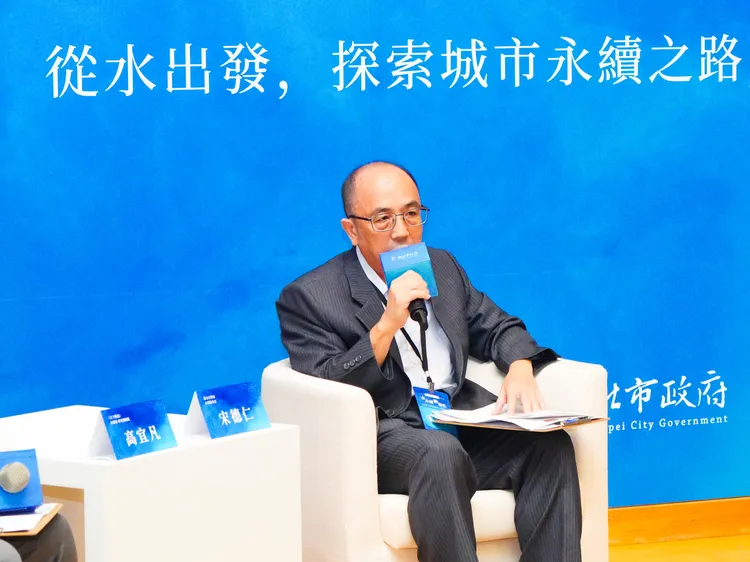 宋德仁表示，防汛應變是與時間的競賽，新北市的智慧防汛平台大大提升防汛決策的精確性與時效性，更掌握了即將到來的災害應變先機。水利局提供