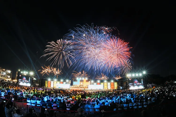 現場湧進逾30萬人。雲林縣政府提供