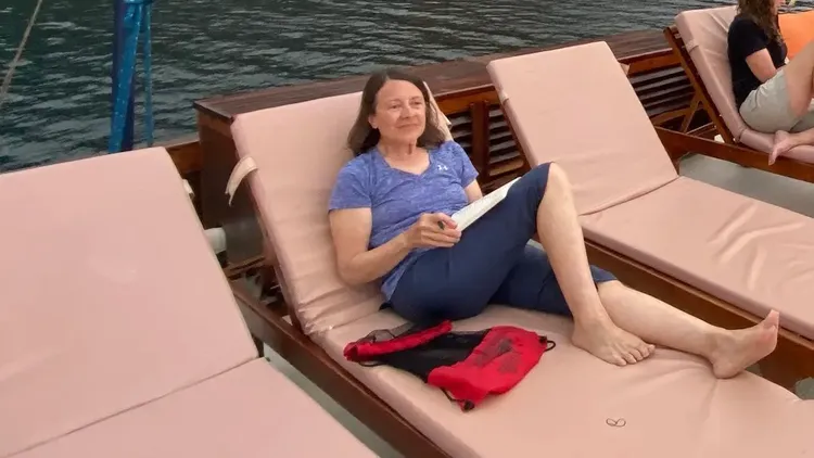 科琳熱愛潛水，並於印尼展開七週的深海潛水之旅。翻攝自《紐約郵報》