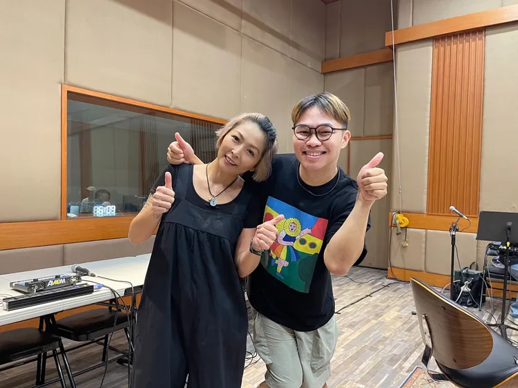 林曉培探班好友那那大師練團。JSJ杰思國際娛樂提供